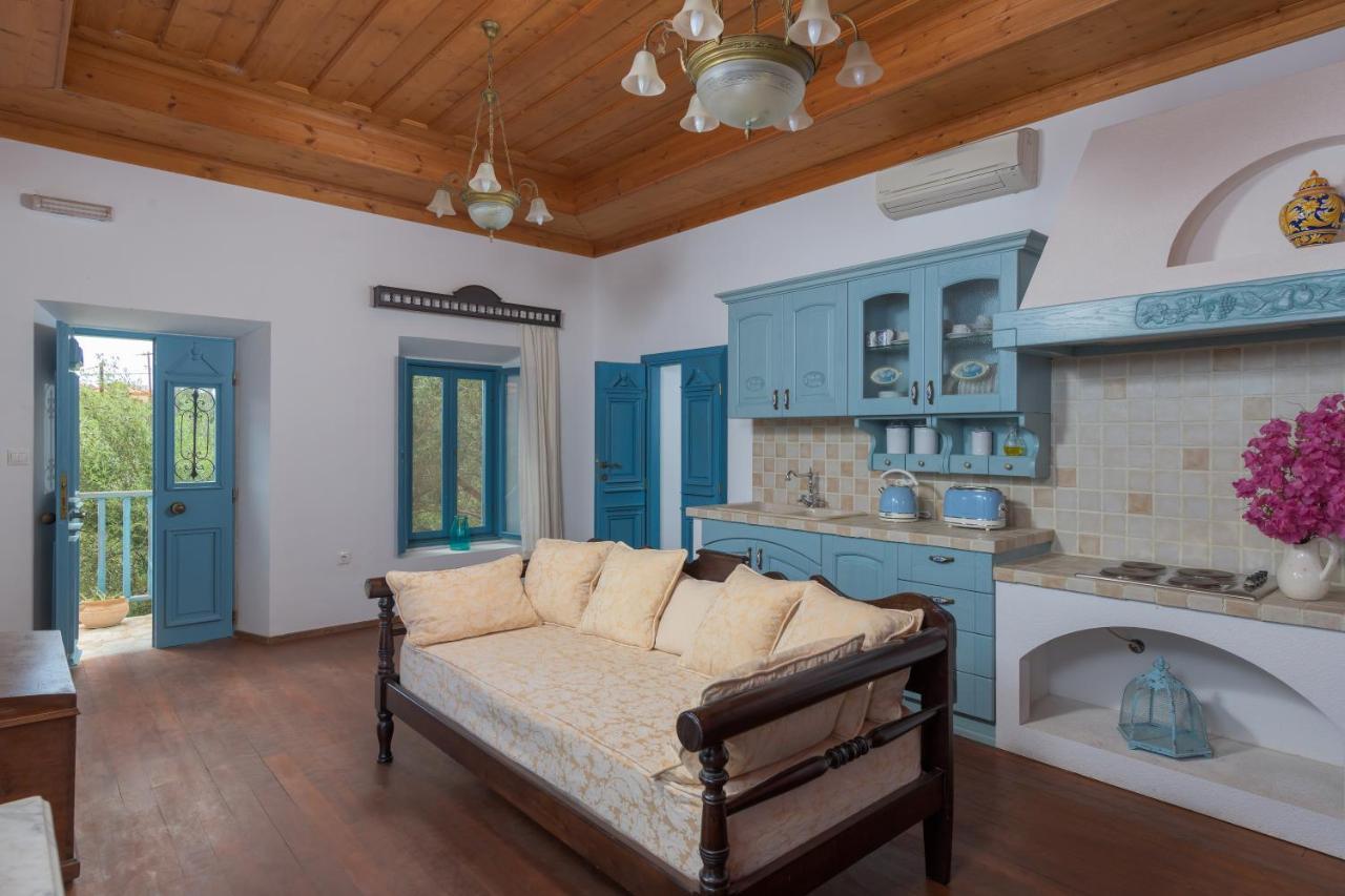 Villa Katingo Chalki Town Bagian luar foto